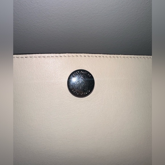 Coach Reversible Crossbody/clutch. - Picture 6 of 9